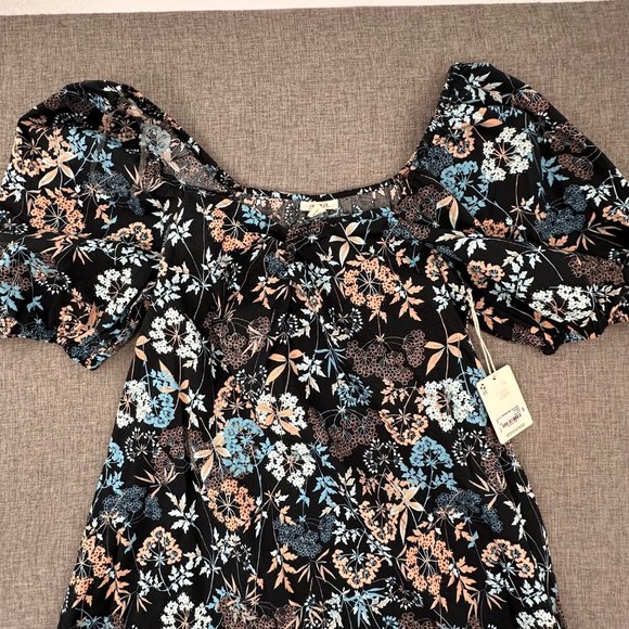 Brand New!! a.n.a a new approach Floral Dress Puffy Short Sleeves Small MSRP $60 - Picture 2 of 14